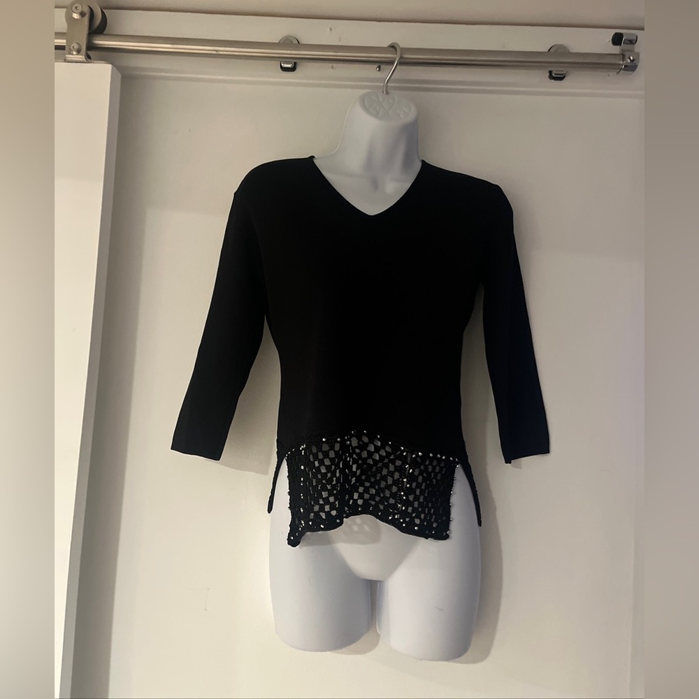 Joseph A Petite Black Dressy Top Crochet Hemline C1